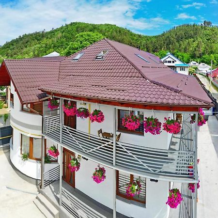 Vaias Aparts Târgu Neamţ Bagian luar foto