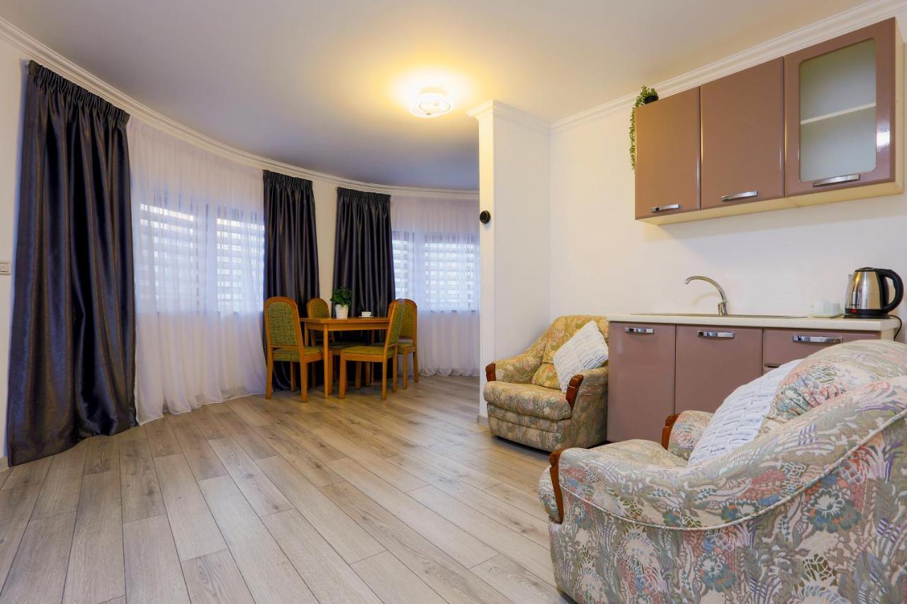 Vaias Aparts Târgu Neamţ Bagian luar foto