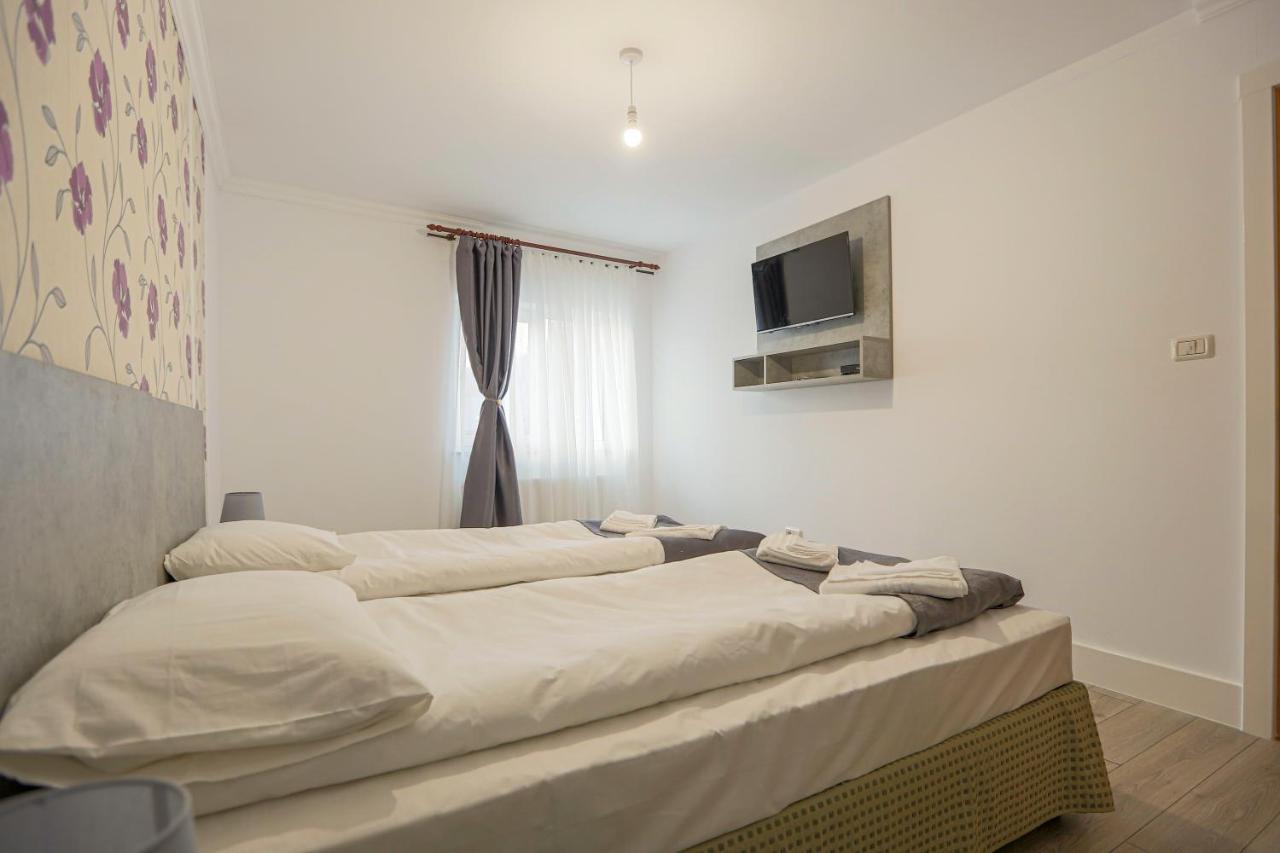 Vaias Aparts Târgu Neamţ Bagian luar foto
